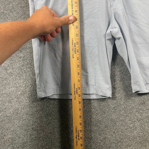 Travis Mathew Golf Shorts 10" Men's 34 Blue Striped Stretch Casual Preppy - Picture 5 of 11